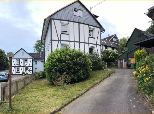 Einfahrt Hof 