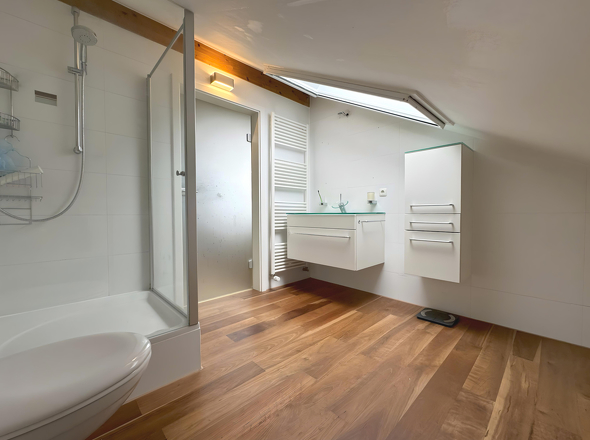 Badezimmer DG