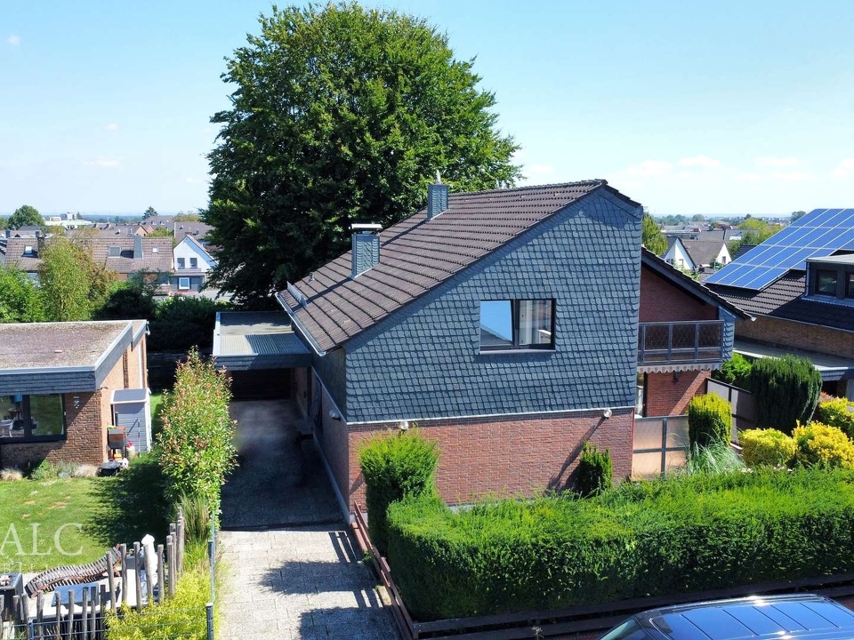 Carport und Garage