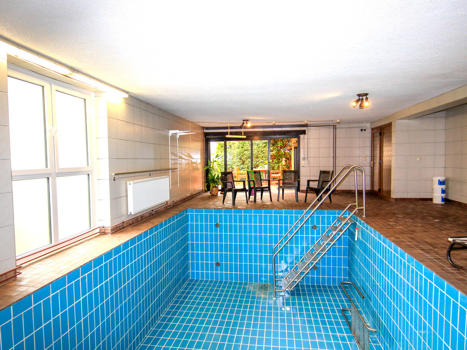 Schwimmbad im Haus