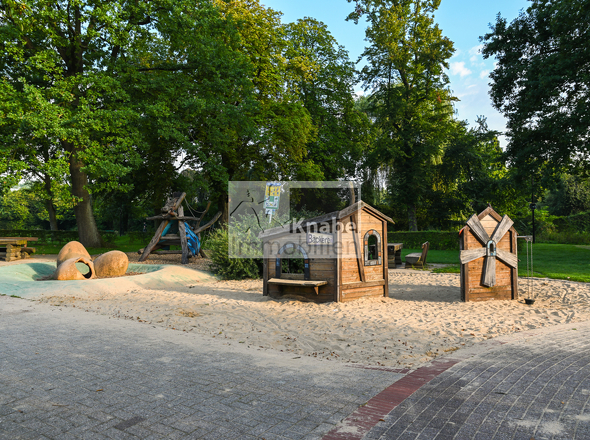Spielmöglichkeiten im nahegelegenen Grönebergpark