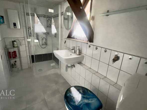 Haus 38 Bad Wohnung OG