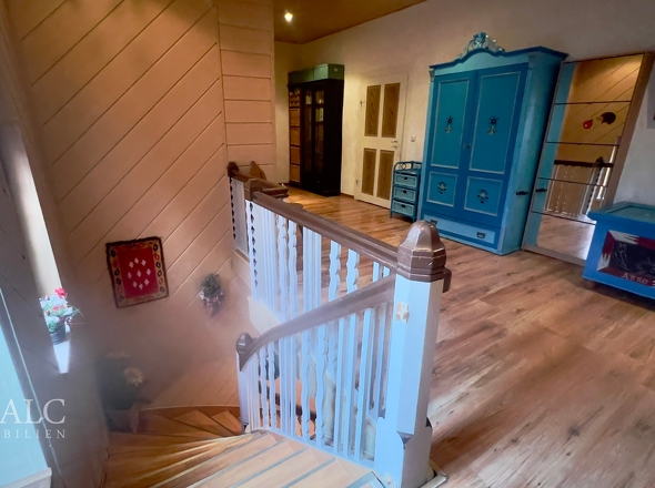 Haus 38 Treppenhaus Wohnung OG 