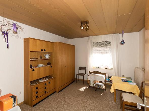 EG: Kind/Gast/Büro 1