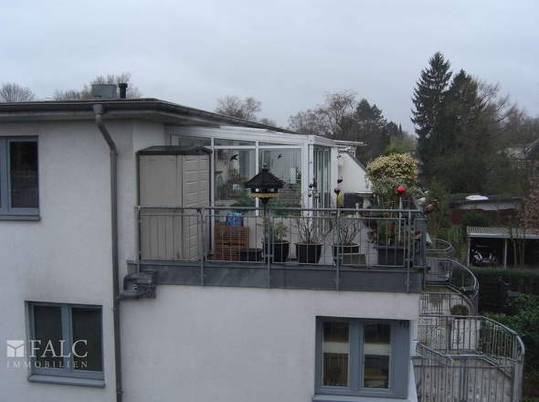 Ansicht auf Balkonterrasse
