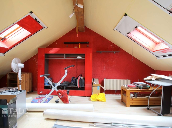 Dachgeschoss - Studiozimmer