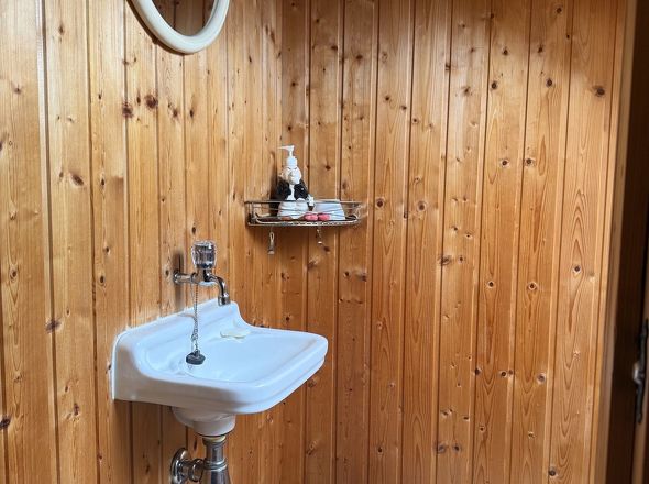Toilette Gäste-Bereich