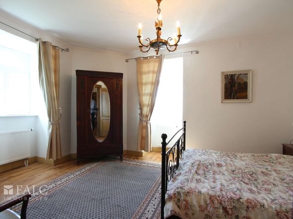 Erstes Schlafzimmer im 2.OG
