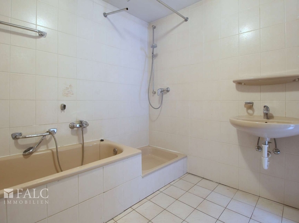 Badezimmer 1. OG links