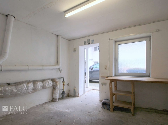 Abstellraum zu 1. OG links