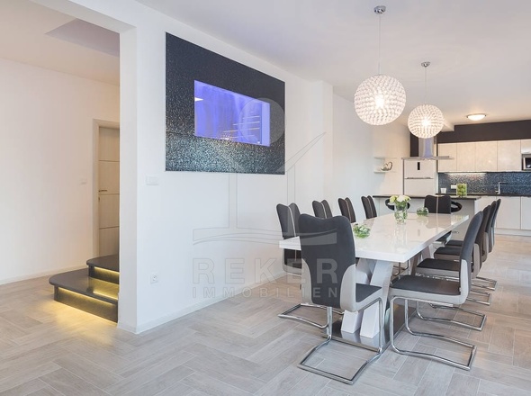 Immobilie in Rogoznica