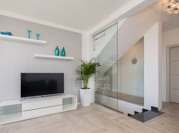 Immobilie in Rogoznica