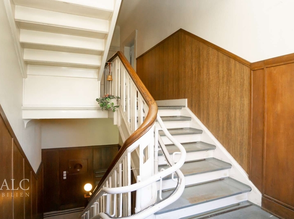 Treppenhaus zum Obergeschoss