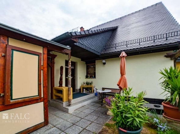 Vorderansicht/Hauseingang