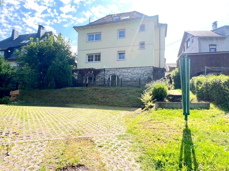 Hausansicht von der Terrassenseite