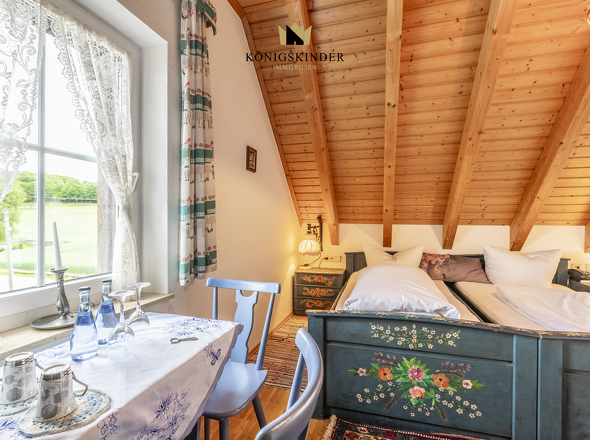 fröhlich unterm Dach