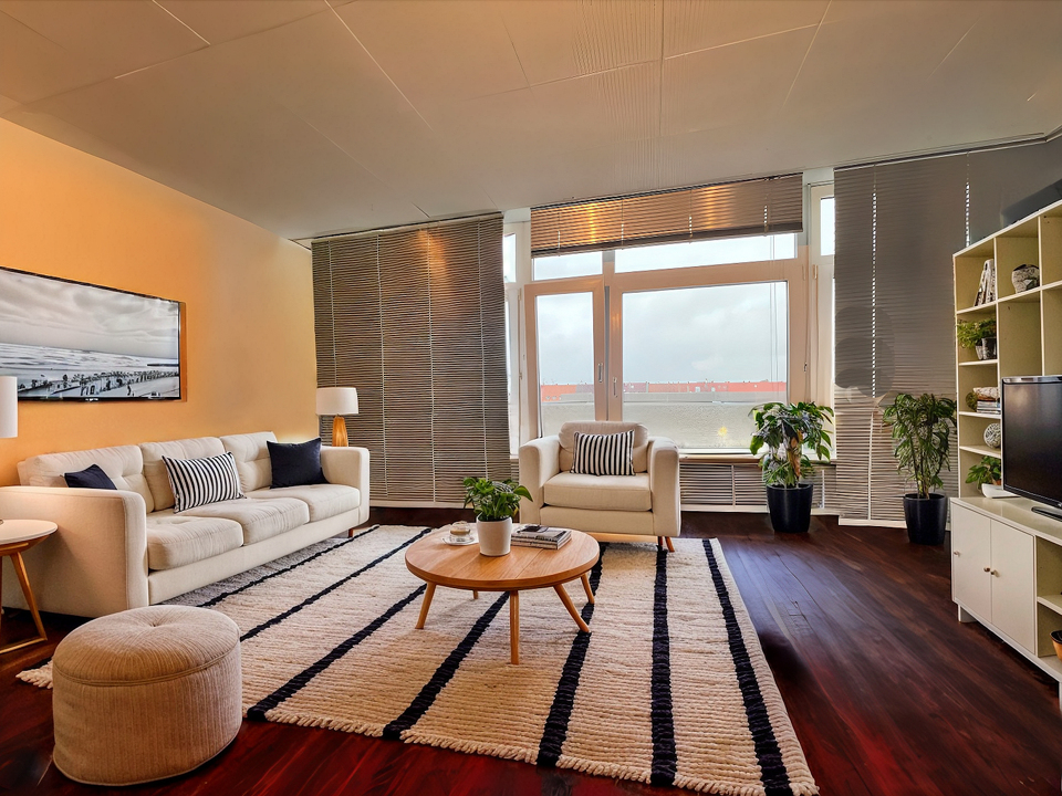 KI Foto Wohnung links