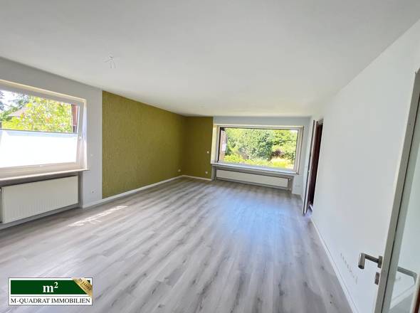 Helles Wohnzimmer im EG