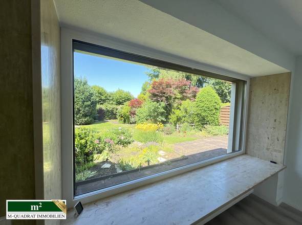 Panoramafenster mit Sitzbank