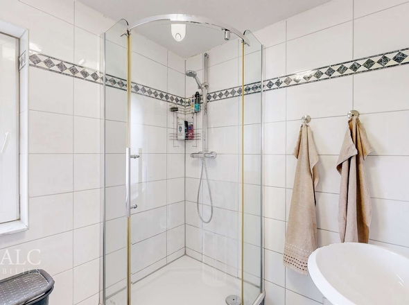 Whg-1 Duschbad im EG