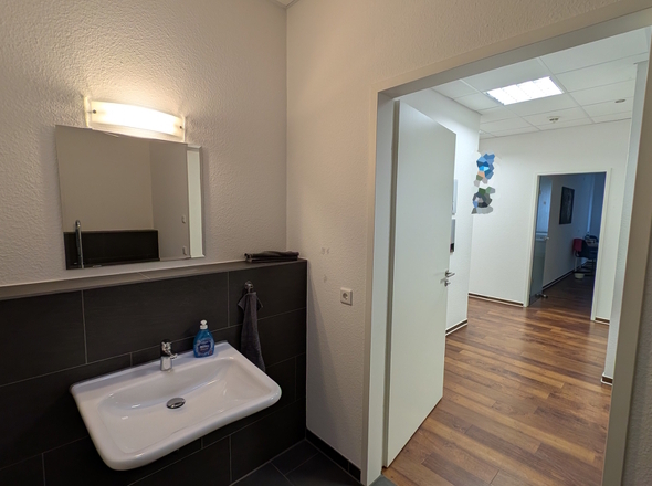 Moderne WC-Anlage