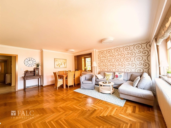 Wohnzimmer Hauptwph - Verbessert - (KI generiert)