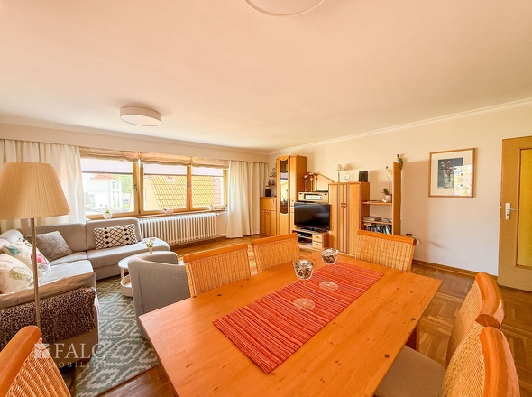 Wohnzimmer Hauptwohnung