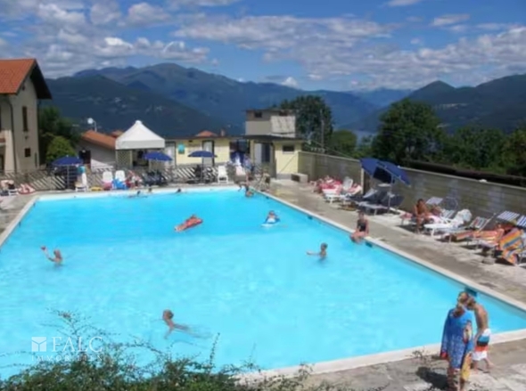 Gemeinschaftspool in der Anlage