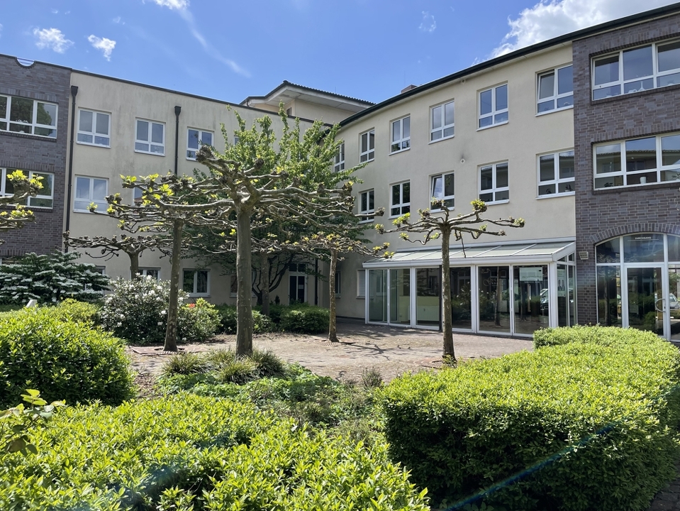 Terassenbereich, Hinterseite 