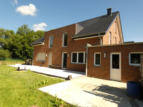 Terrassen und Garage