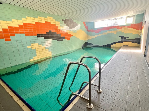 Schwimmbad für Bewohner