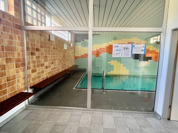 Schwimmbad Zugang