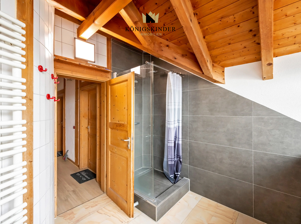 Duschbad im DG
