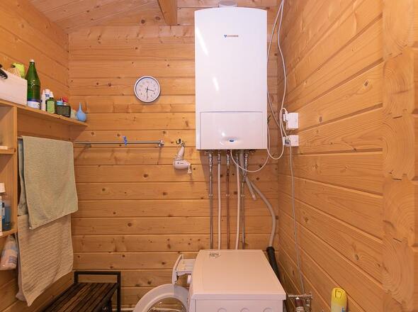 Bad #2 (m. Heizung & Waschm.)