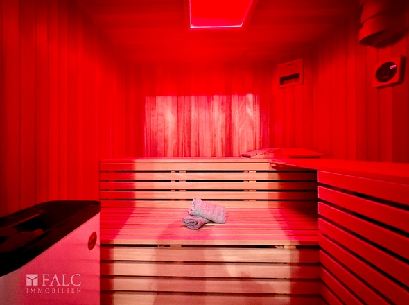 Sauna mit Dusche im Keller