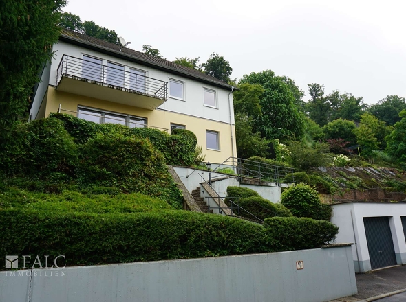 Wohnhaus von der Straße