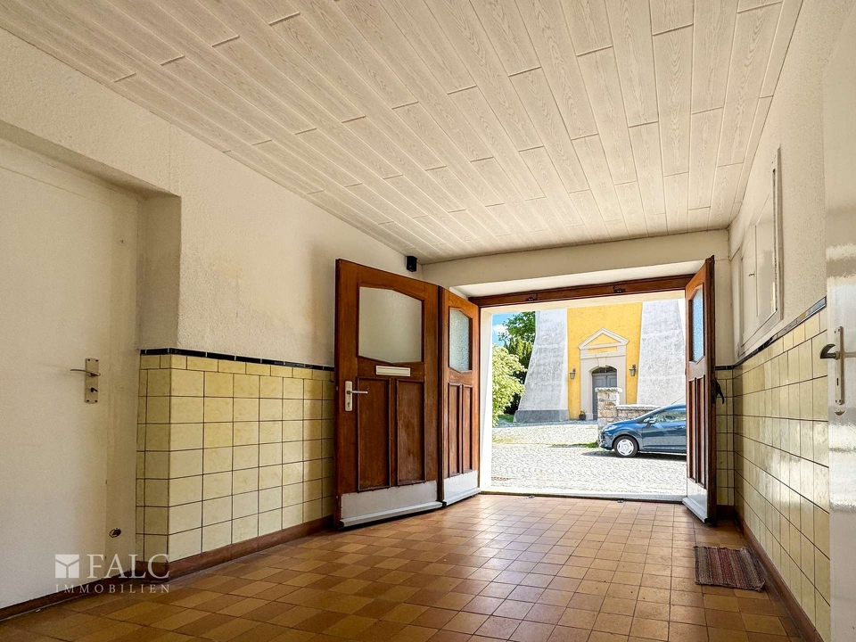 Durchgang/Einfahrt Hinterhof