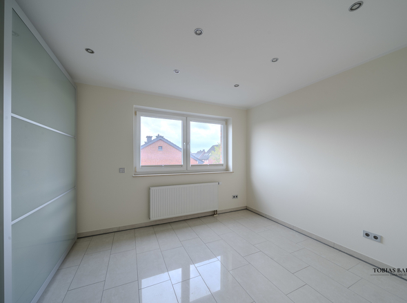 Arbeits- o. Kinderzimmer 2