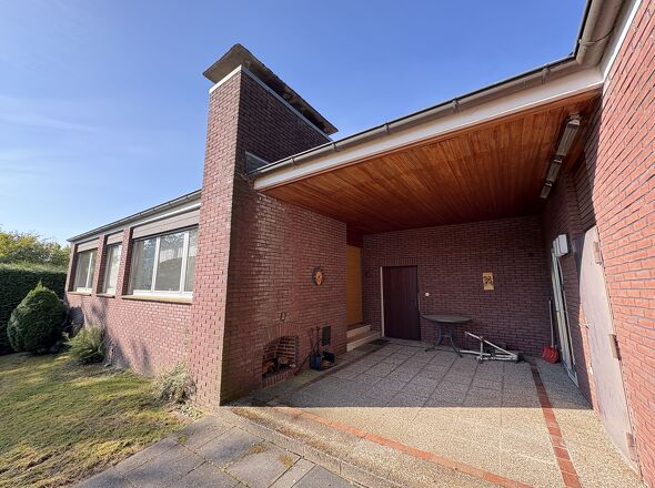 überdachte Terrasse