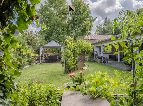 Natur pur: Der grüne Außenbereich bietet Raum für Freizeit, Entspannung oder therapeutische Angebote.5 - Bad Urach - 23-07-2025 - 07