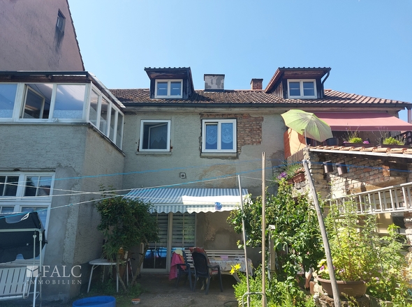 Hinterhaus Gartenseite