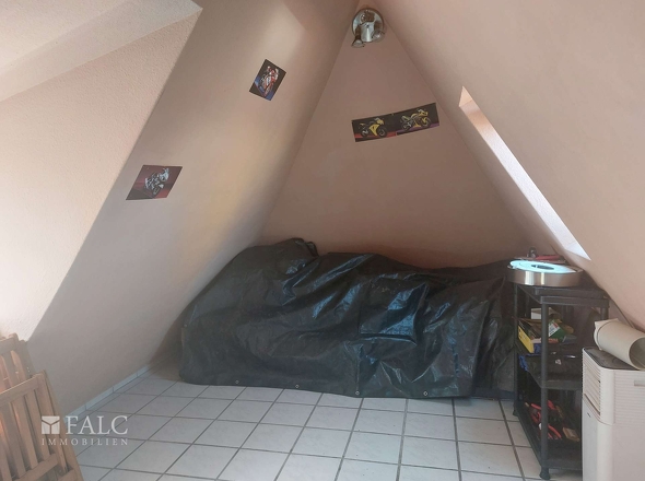 Vorderhaus Spitzboden