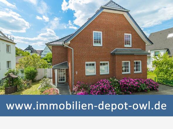 Außenansicht Straße #1 (mit URL)