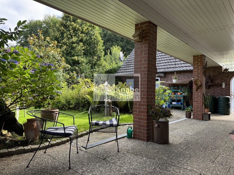 überdachte Terrasse