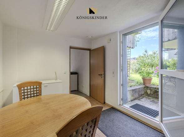 ELW - Zimmer 1 mit Blick in den Garten