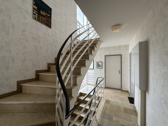 Gepflegtes Treppenhaus