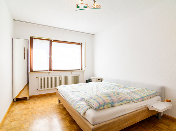 Lichtdurchflutetes Schlafzimmer