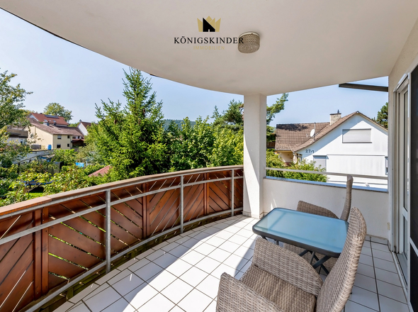 EG: ...mit Zugang zur Loggia