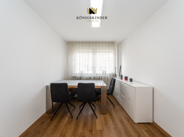 Arbeitszimmer/Esszimmer