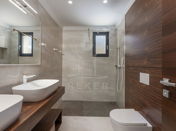 Luxuriöse, begehrenswerte Badezimmer